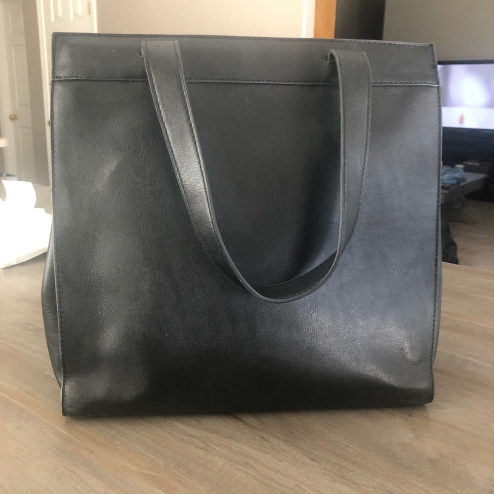 Purse - Picture 3 of 5
